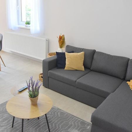 Voeroesko Apartmanhaz Balatonalmádi Eksteriør billede
