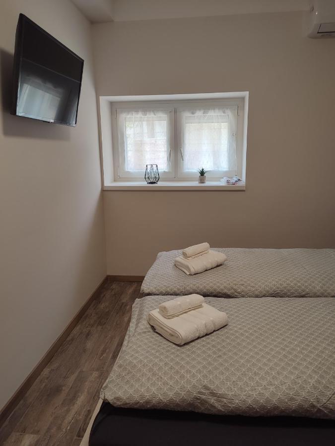 Voeroesko Apartmanhaz Balatonalmádi Eksteriør billede