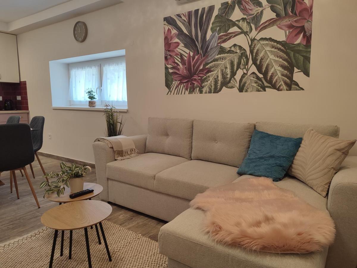 Voeroesko Apartmanhaz Balatonalmádi Eksteriør billede