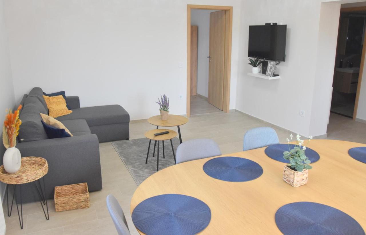 Voeroesko Apartmanhaz Balatonalmádi Eksteriør billede